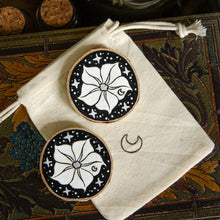 Load image into Gallery viewer, Magic Moonflowers - Yes/No Coins - Illustrated Divination Set
