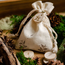 Load image into Gallery viewer, Traditional Wooden Ogham Set