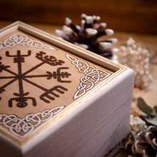 Load image into Gallery viewer, Vegvísir Norse Talisman - Maple Wooden Box