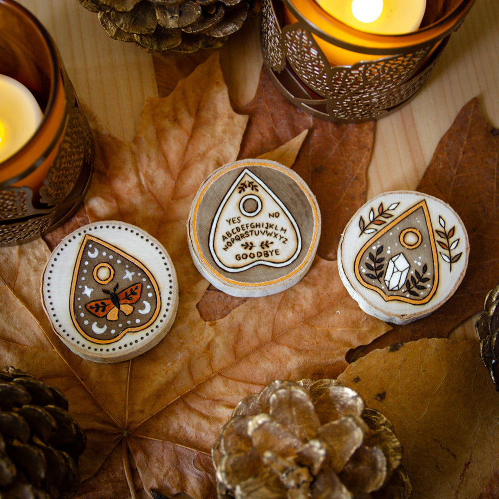 Mini Ouija Planchettes - Wooden Amulet Pack