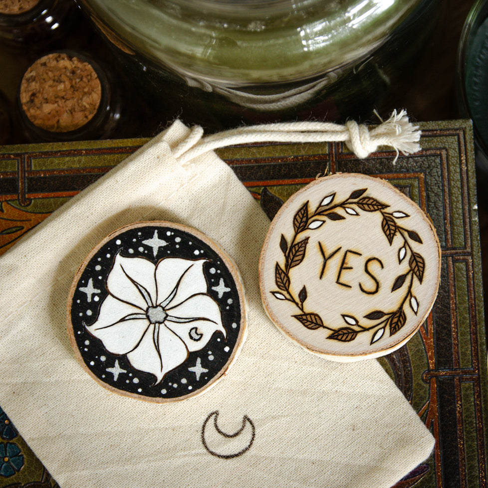 Magic Moonflowers - Yes/No Coins - Illustrated Divination Set